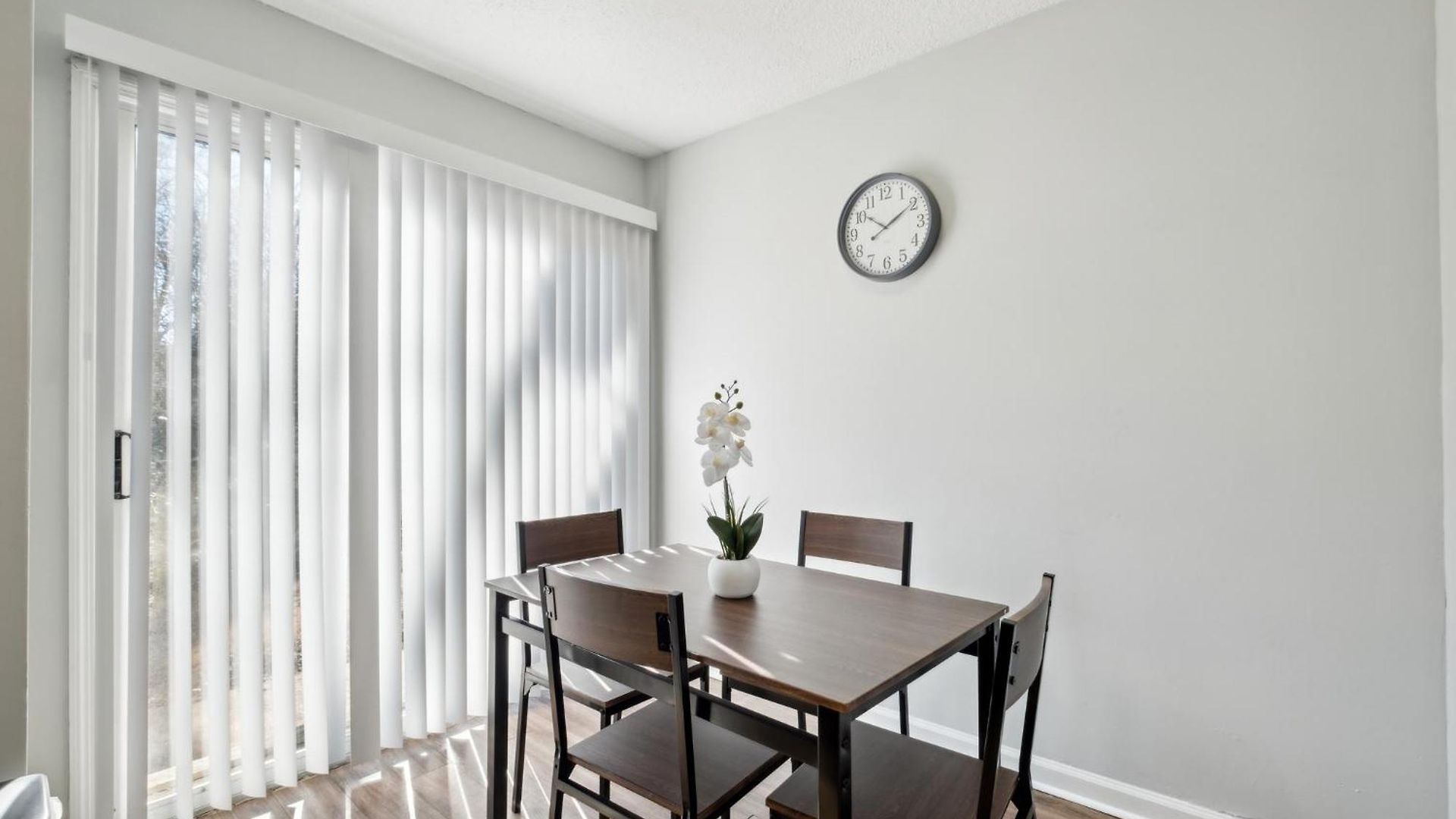 Brentwood U7 I Cozy & Comfy I 2bd I Free Parking Apartment