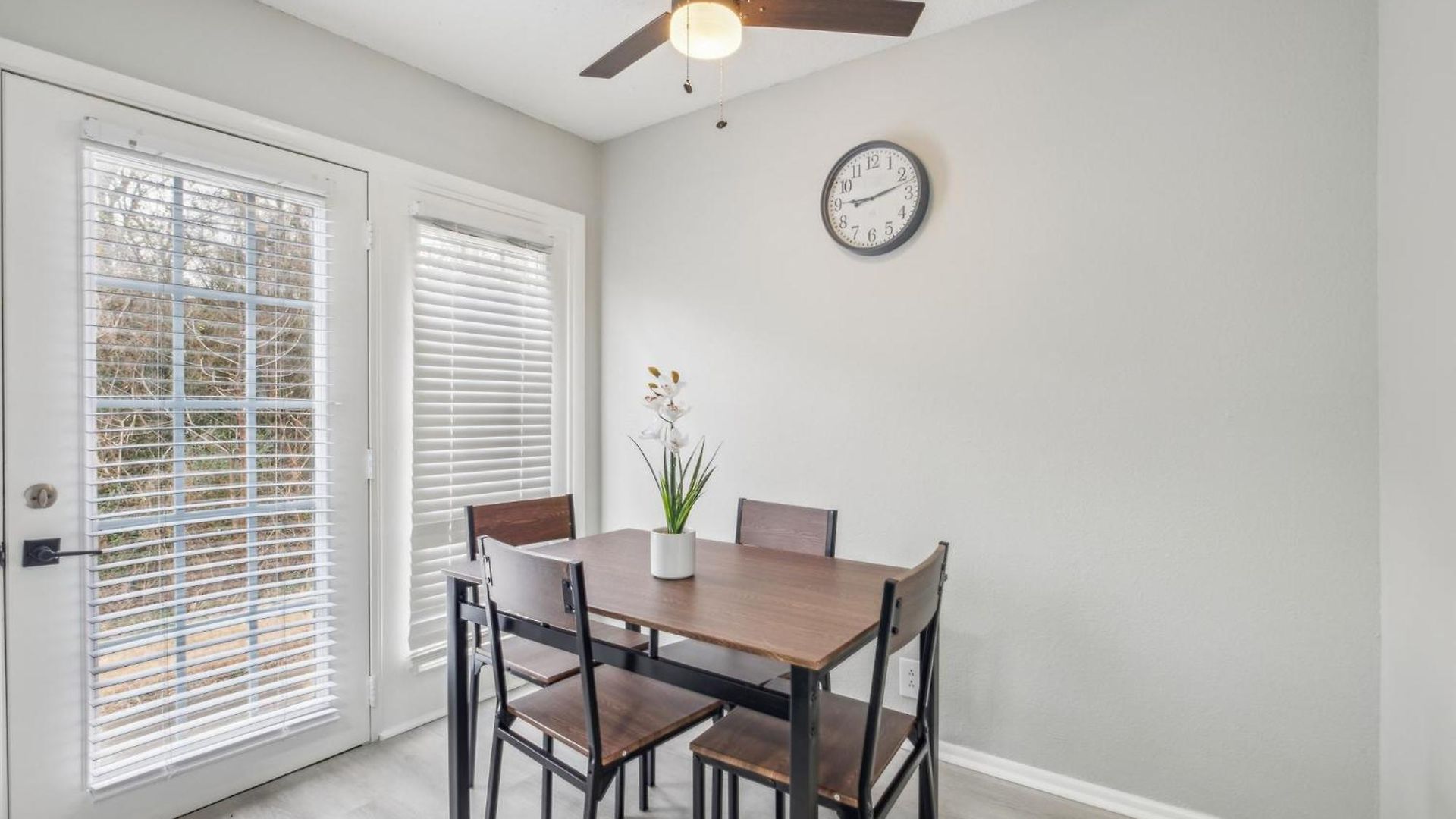 Brentwood U11 I Cozy & Comfy I 2bd I Free Parking Apartment *