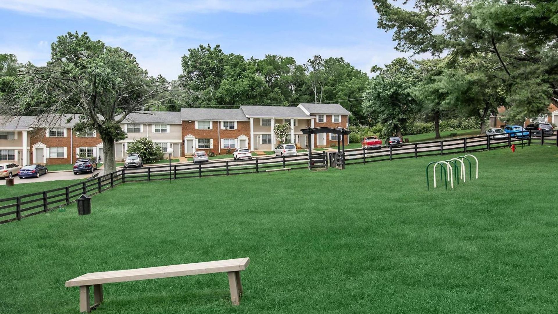 Brentwood U11 I Cozy & Comfy I 2bd I Free Parking Apartment *