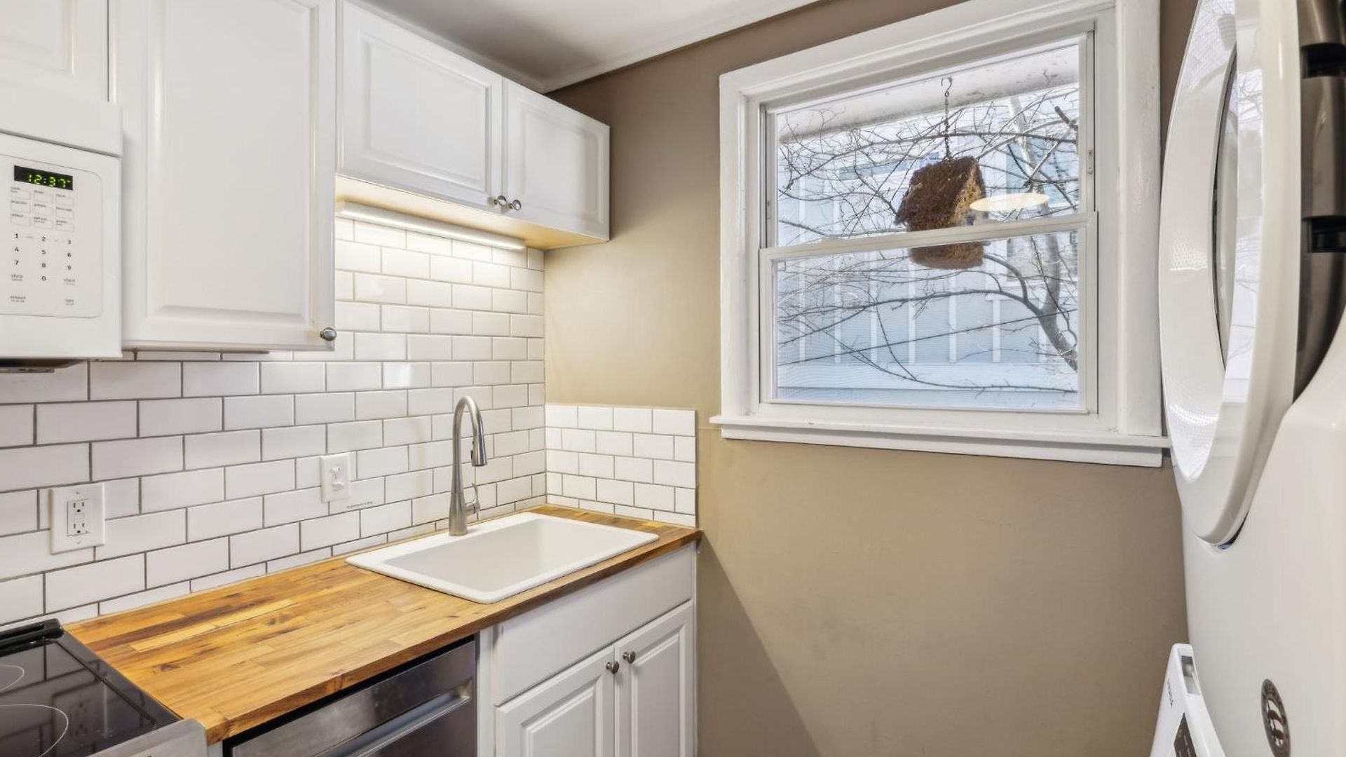 Belmont Kings 1 Mile To Downtown And Park Free Holiday home