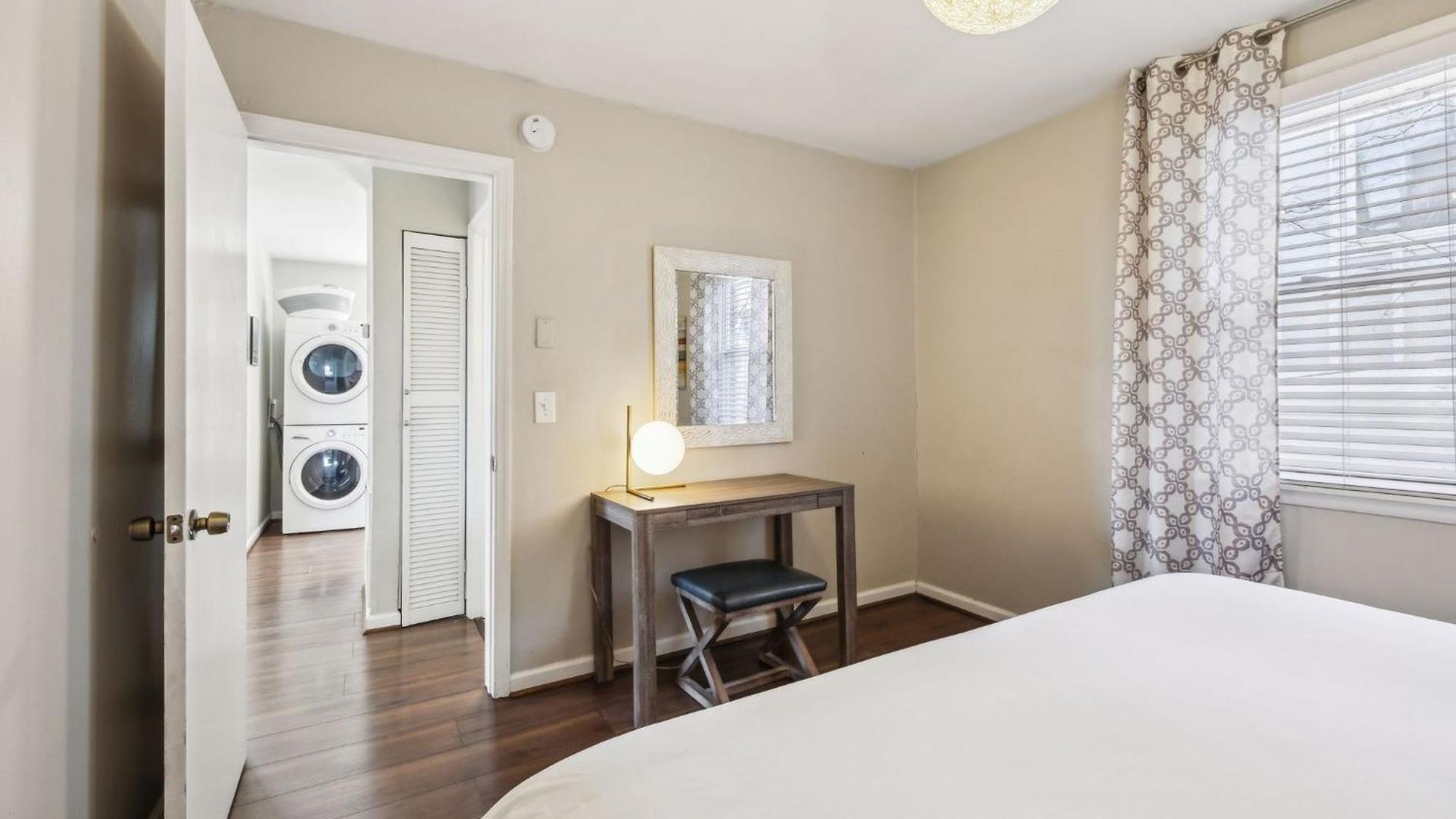 Avalon Close To Downtown And Park Free Holiday home