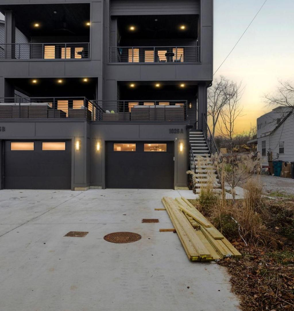 Holiday home Stylish Multi-level Retreat Rooftop & Pool Table Nashville