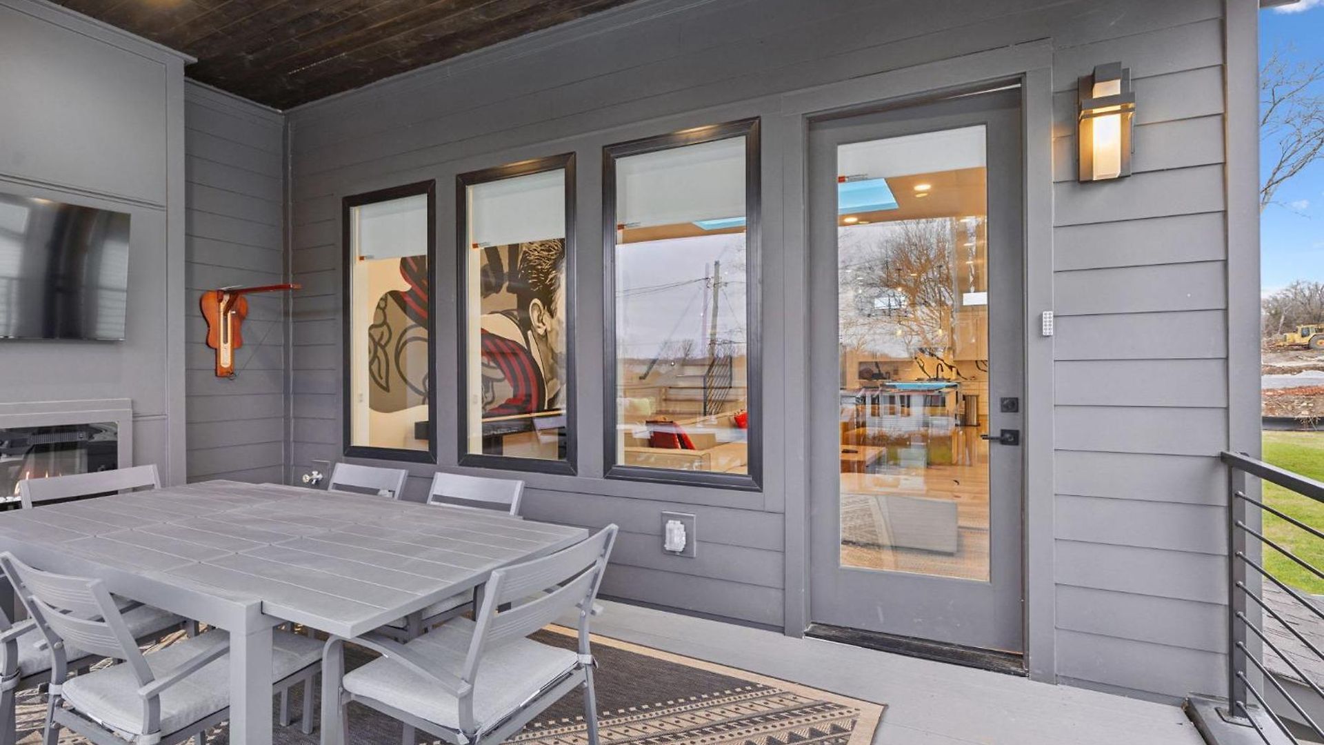Stylish Multi-level Retreat Rooftop & Pool Table * Nashville