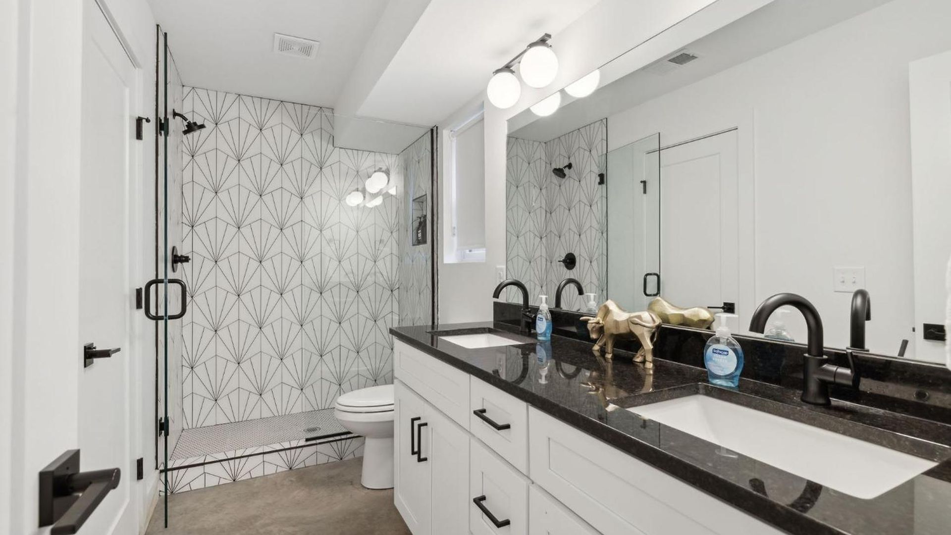 1st Flr Retreat Downtown & Spots * Nashville