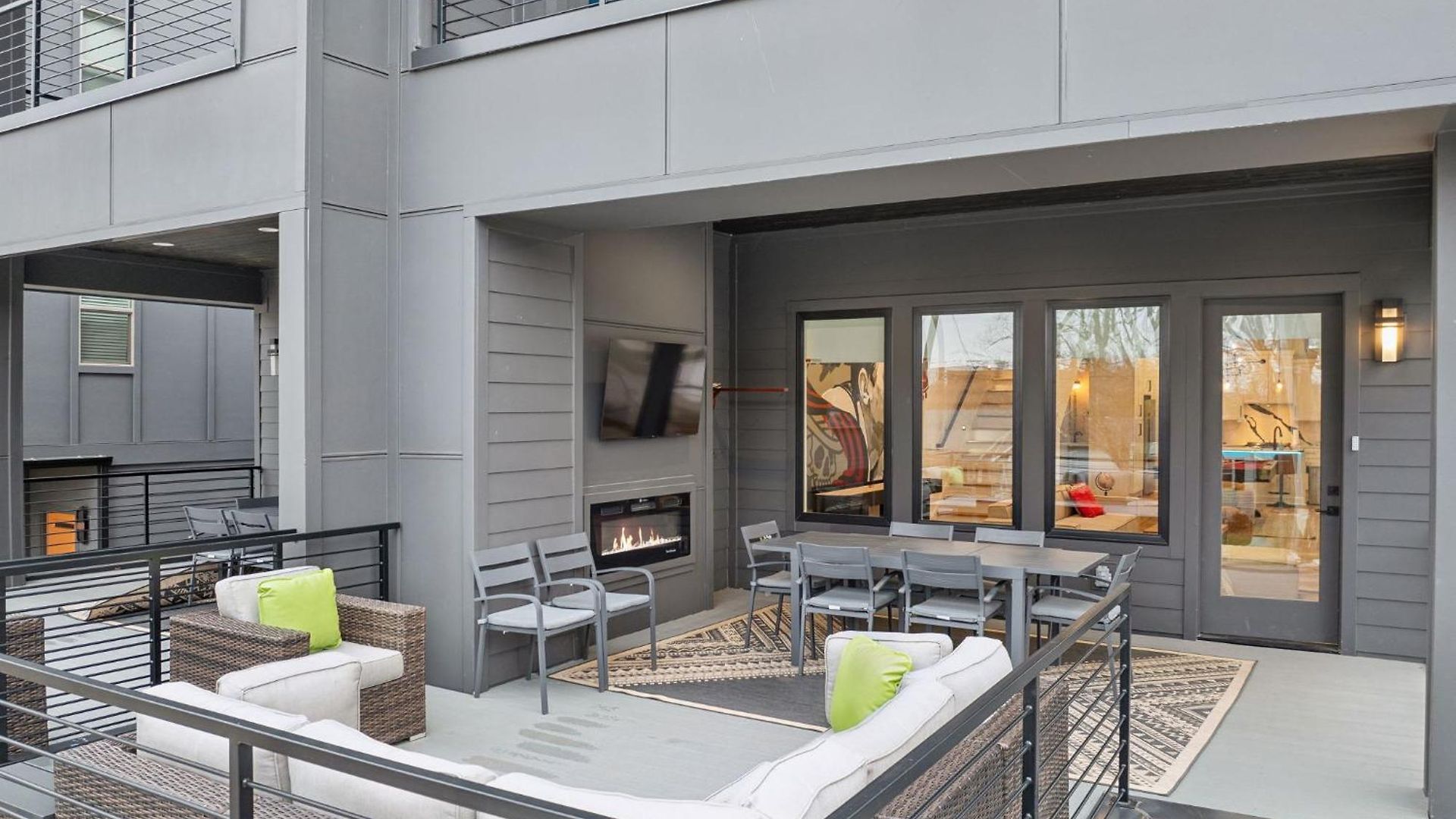 Holiday home New Modern Multi-level Pooltable & Rooftop Nashville