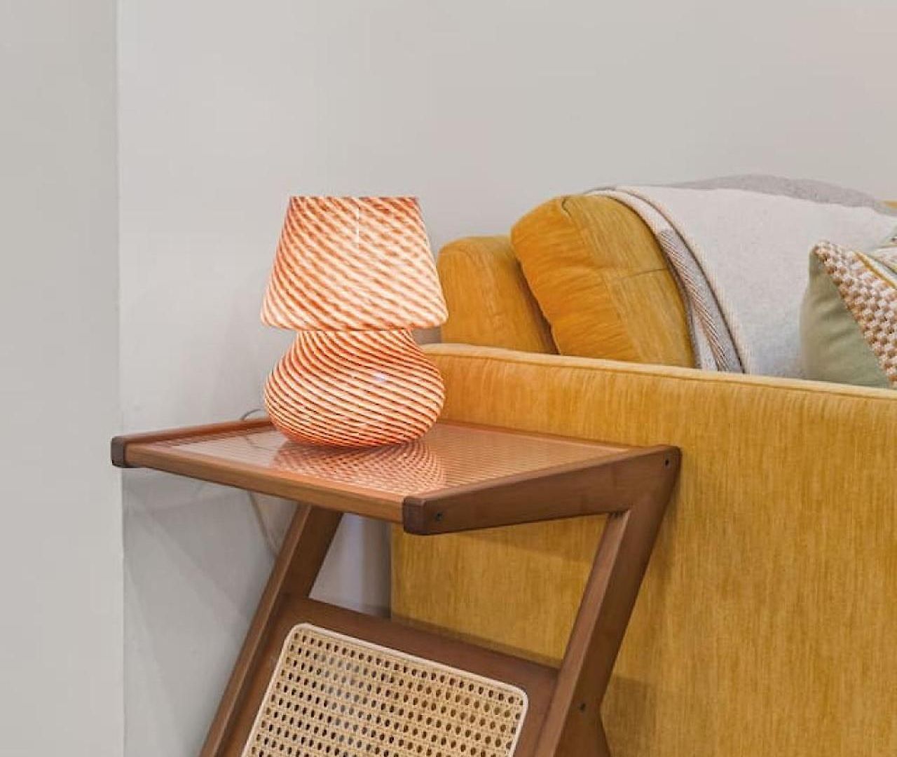 Mid-century Modern Near Restaurants, Coffee And Bars