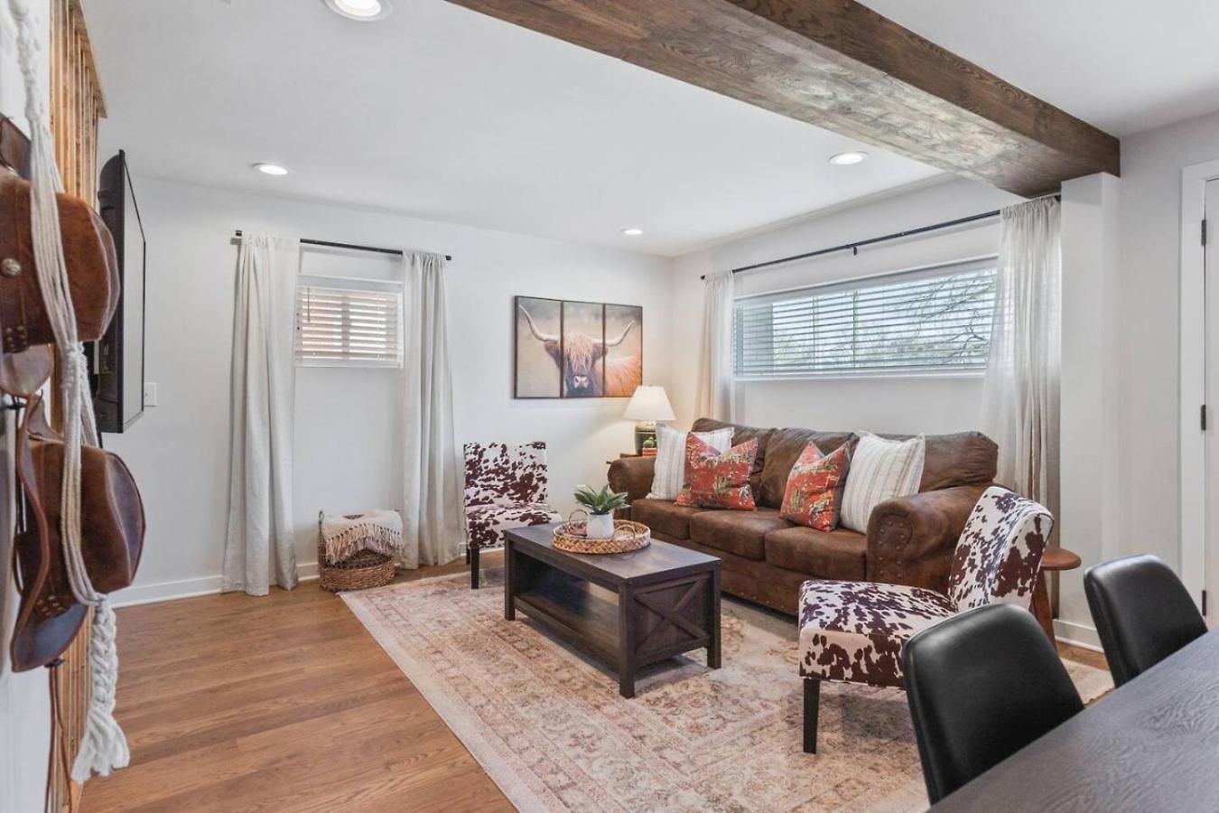 Holiday home Chic And Cozy - Walk To Bars, Coffee, And Restaurants