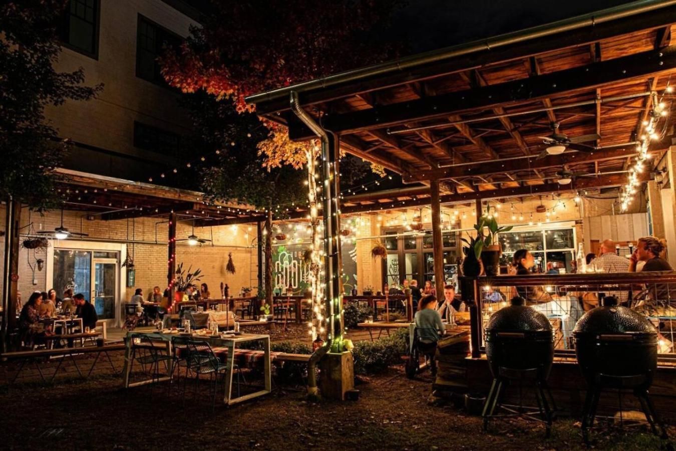 Barbie Dream - Near Restaurants, Coffee And Bar * Nashville