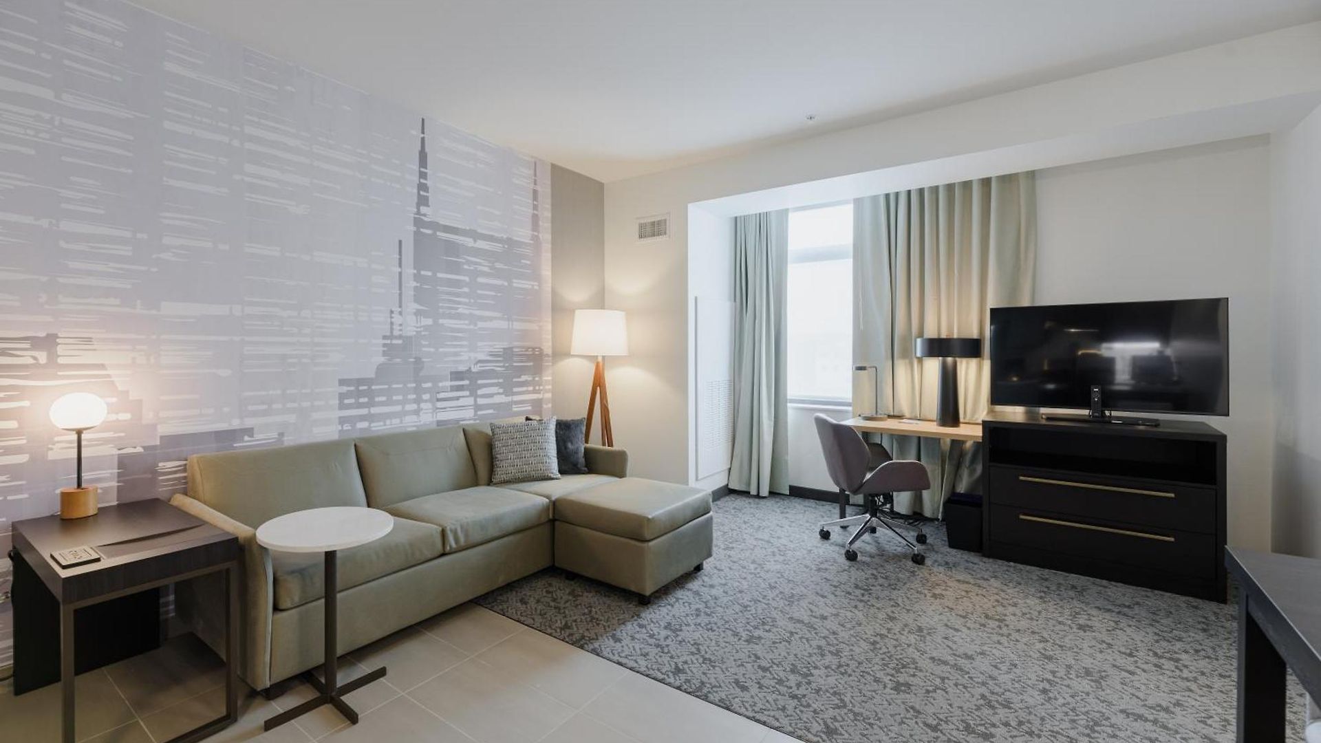 By Marriott Metro Center 3*
