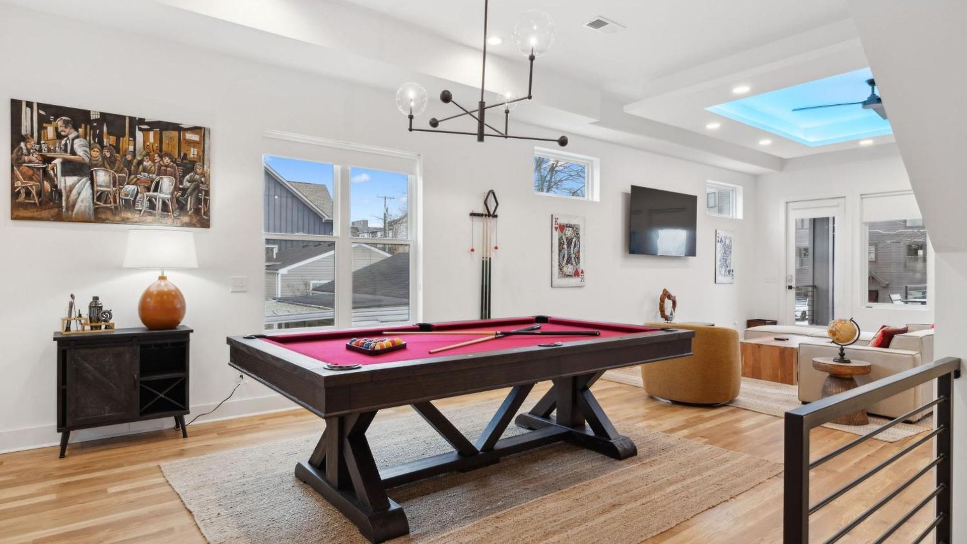 Sleek Multi-level Rooftop Views & Pool Table *