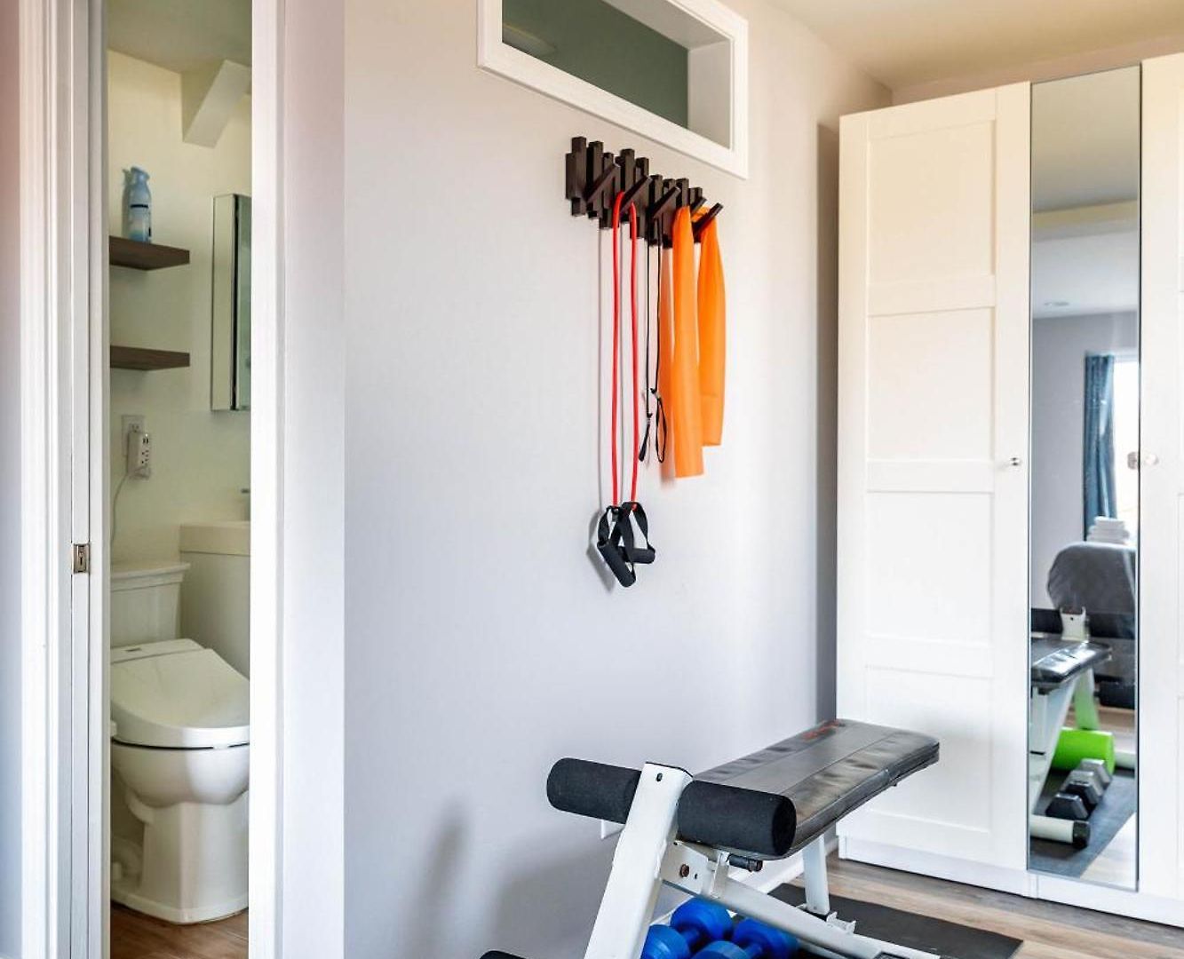 Private Haven - Minutes To Broadway, Bna