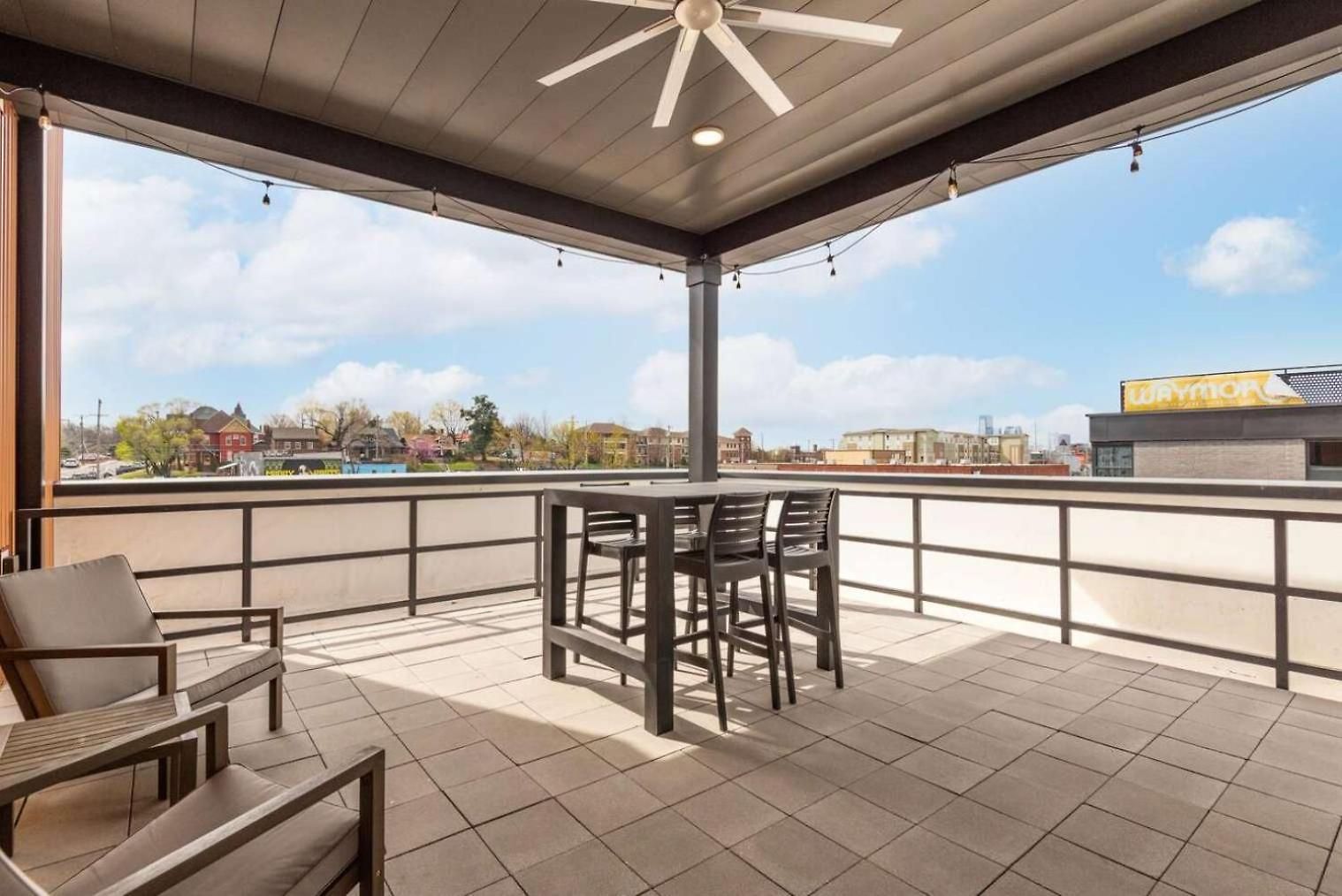 East Getaway Walkable & Near Downtown *