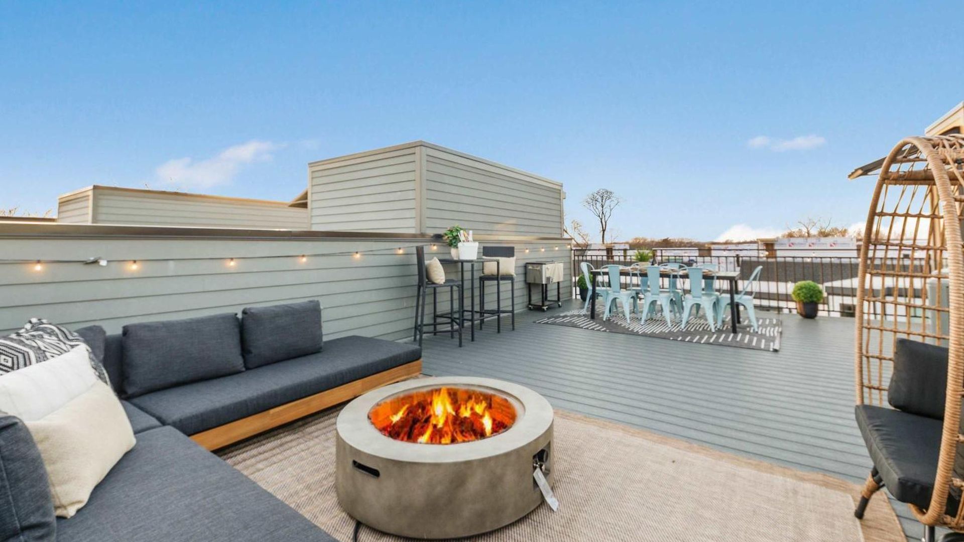 The Trillium & The Iris - 2 Homes 6 Bedrooms Nashville