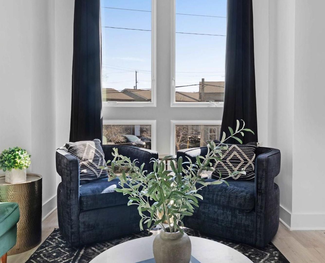 The Azalea & The Sunflower - Two Four Bedroom Homes Holiday home Nashville