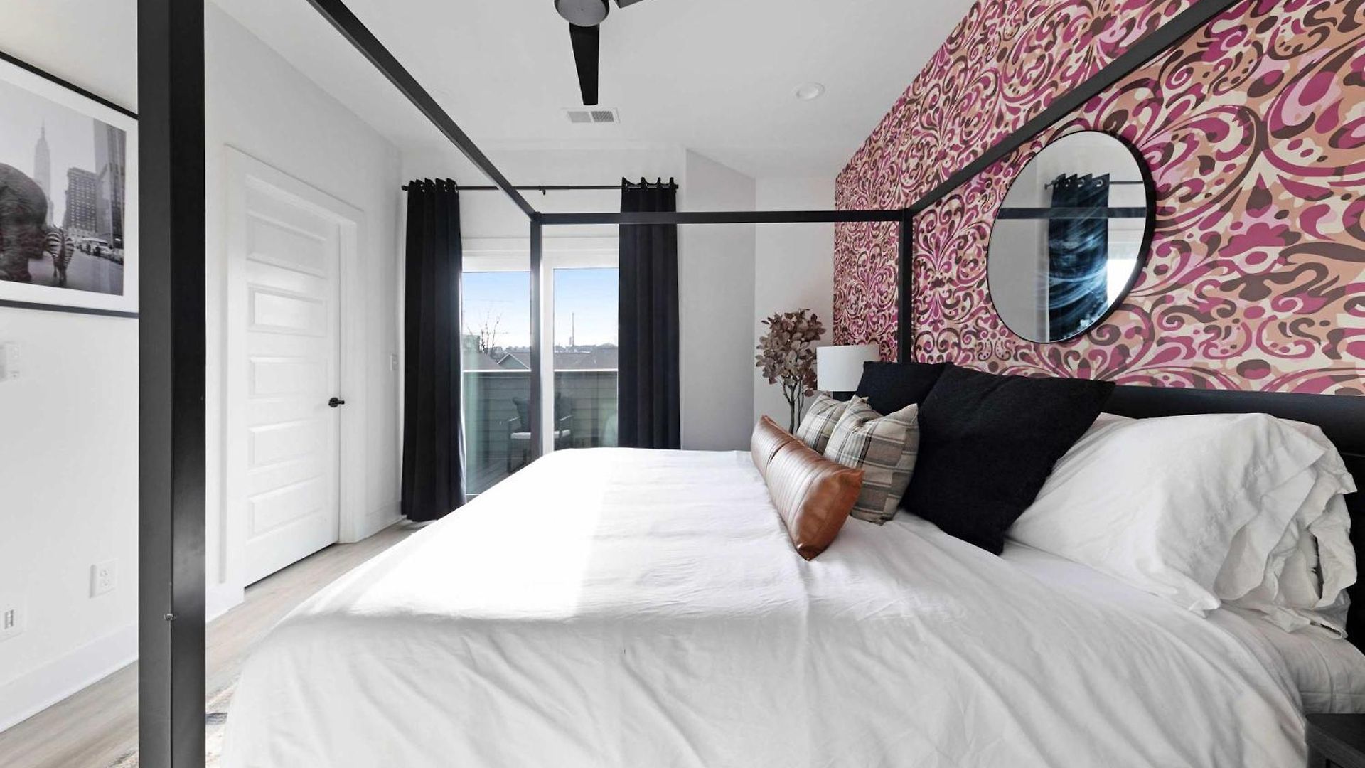 The Camellia & The Bluestem - Two Four Bedroom Homes Holiday home Nashville