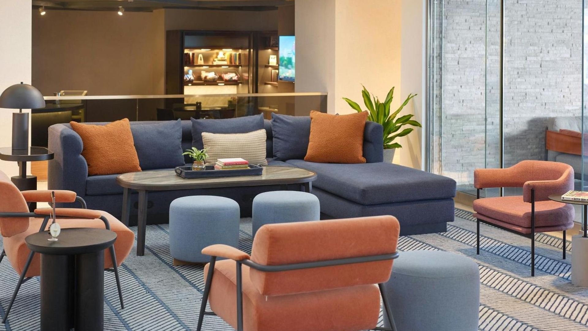 Sheraton Grand Downtown 4*