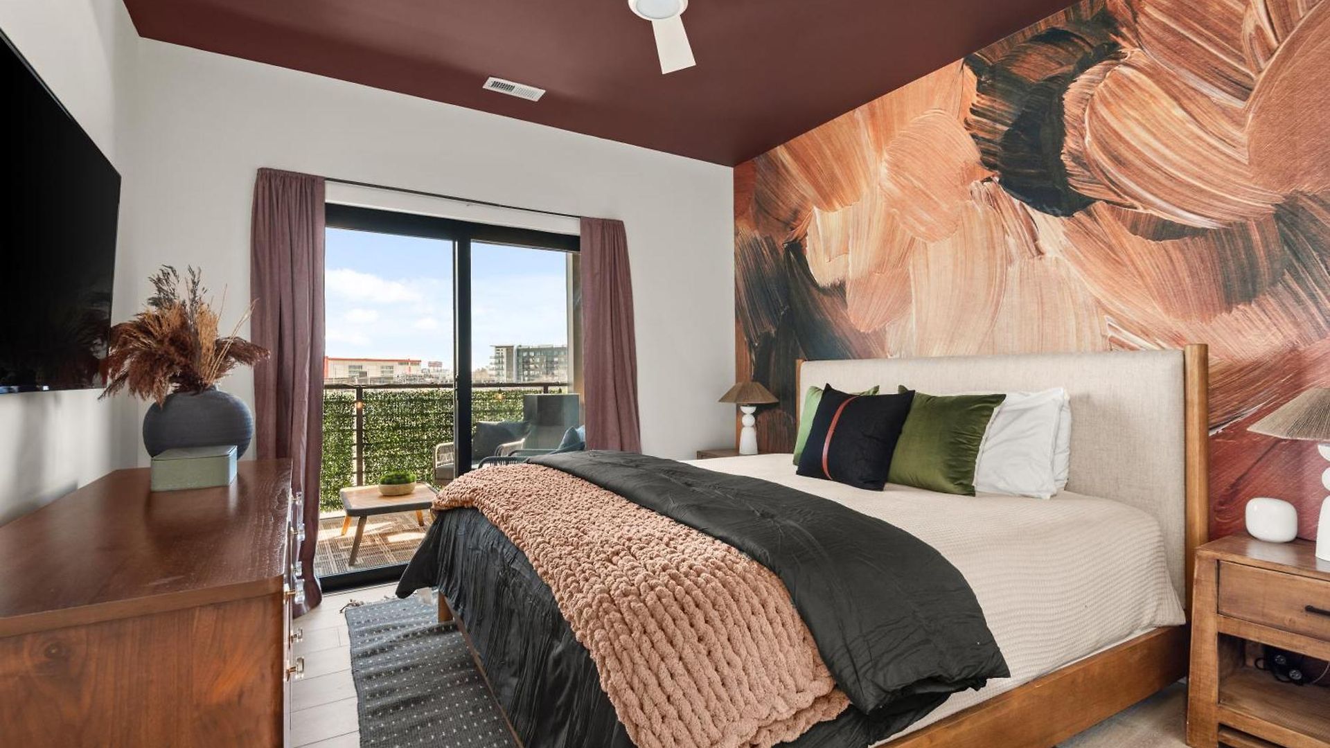 Hyve Apartment *