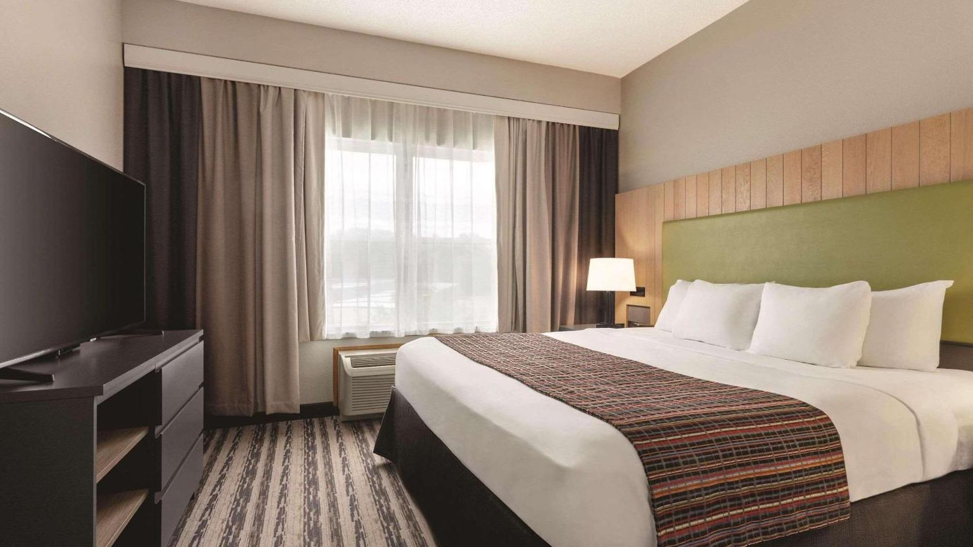 Hotel Country & By Radisson, Airport East, Tn