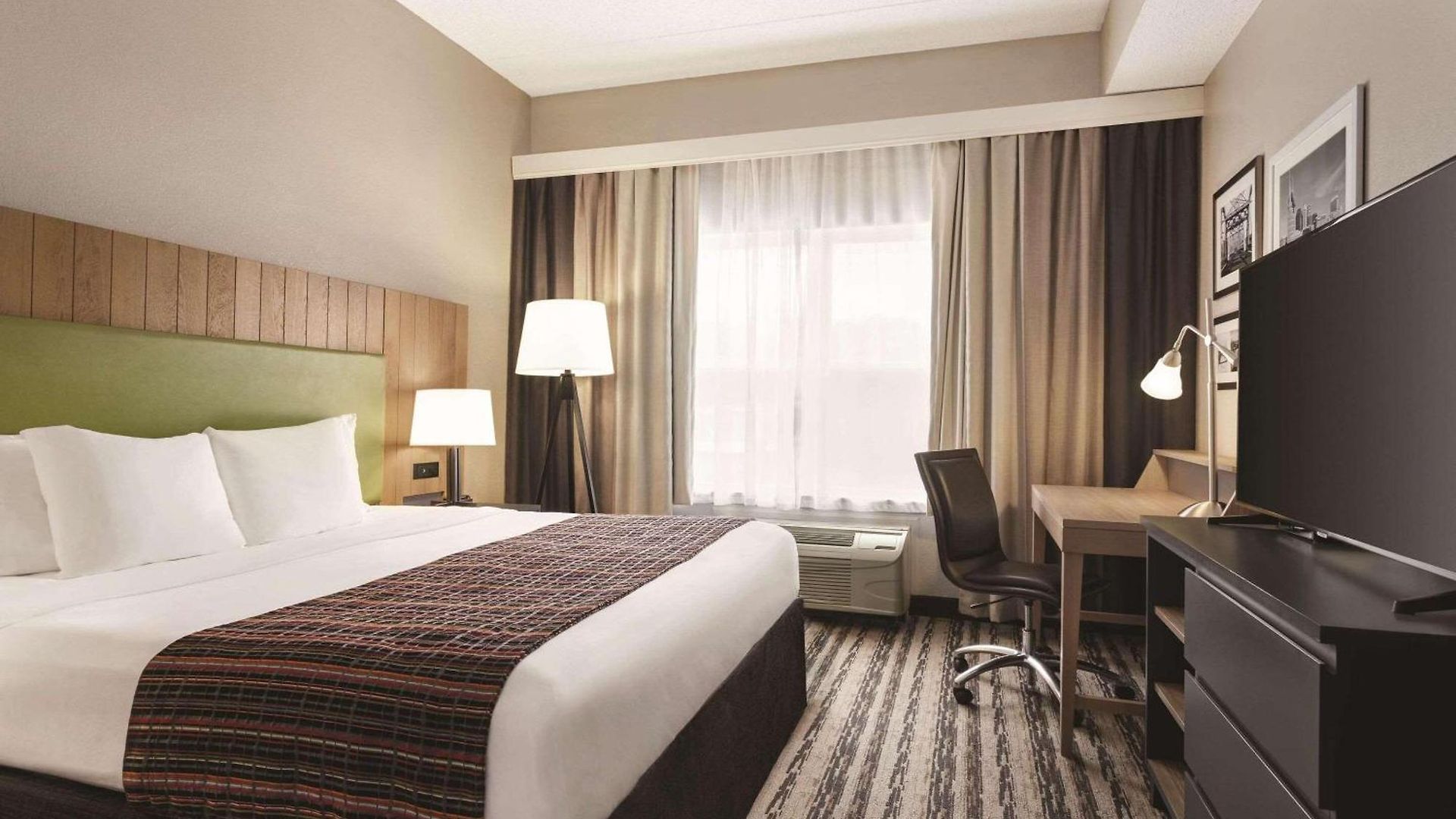 Hotel Country & By Radisson, Airport East, Tn Nashville