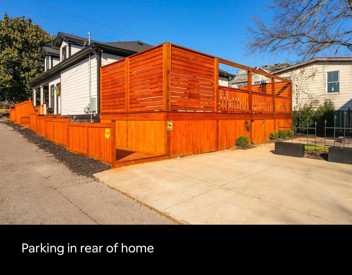 Holiday home Germantown-adjacent 4br With Private Deck & Grill