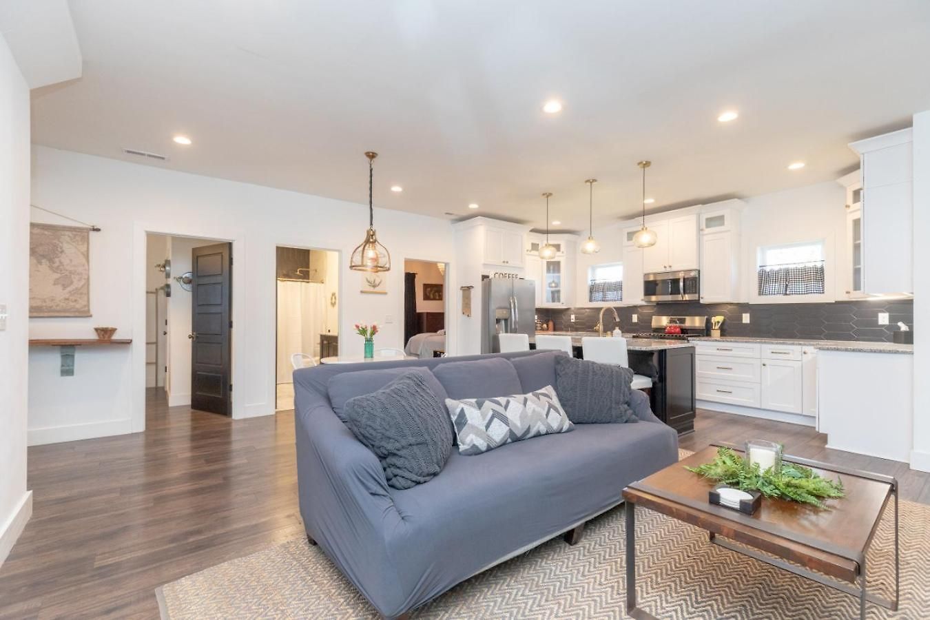 Germantown-adjacent 4br With Private Deck & Grill Holiday home