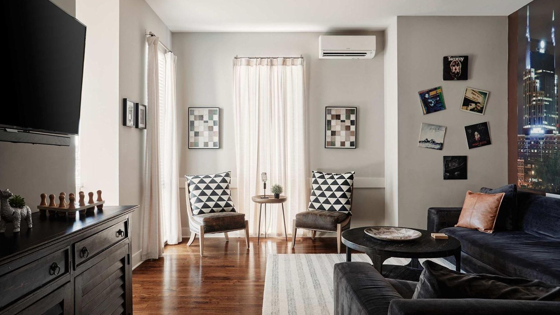 Perfect Cma Fest Hq, Rooftop 10 Mins To Downtown, Garage, Ping Pong, Karaoke, Axe Throwing, Shuffleboard, 10 Mins To Broadway, 5 Mins To Five Points, Perfect For Bachelors Or Bachelorettes, 24 Hr Hospitality * Nashville