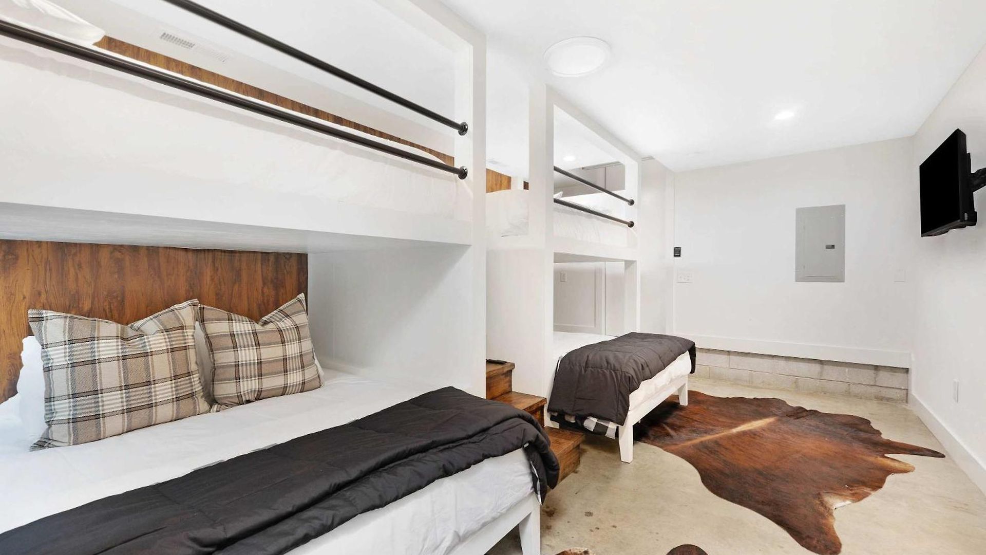 Holiday home The Hawkins House - Walk To Gulch, Rooftop Views! Nashville