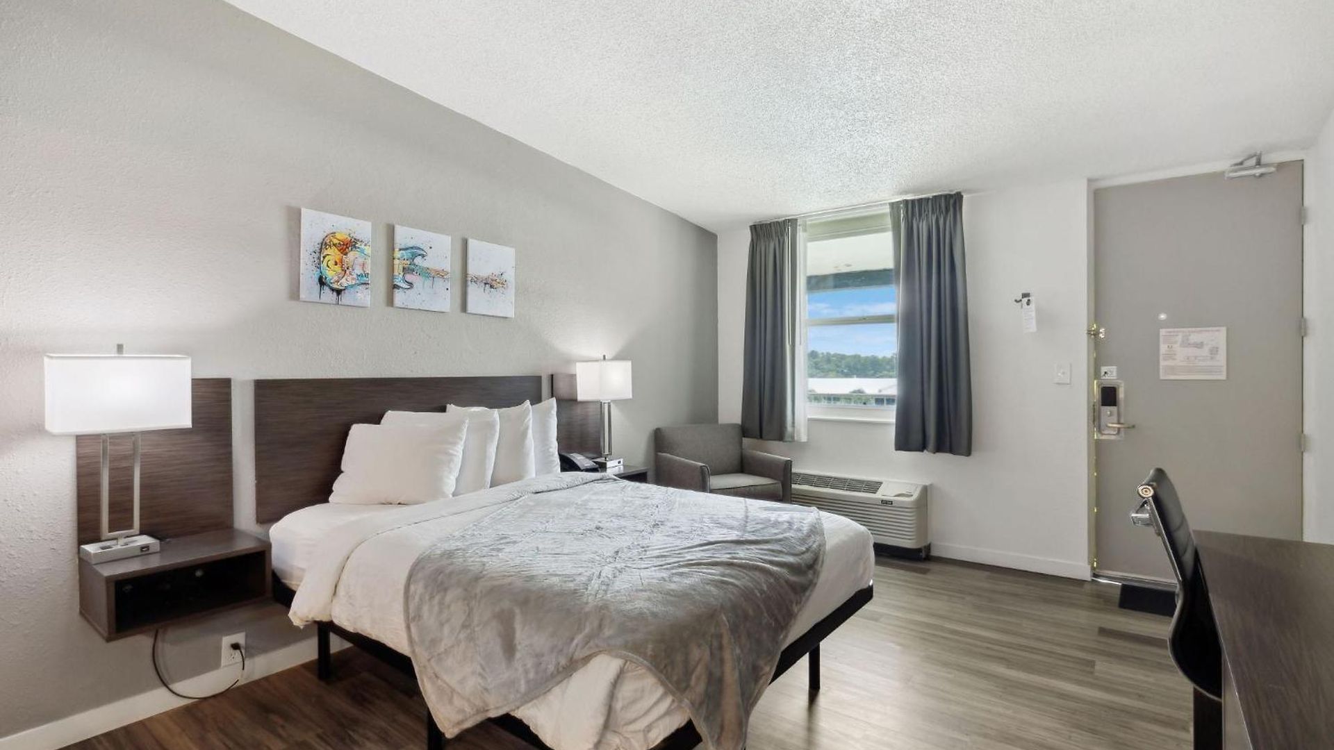 Hillside Crossing 3*