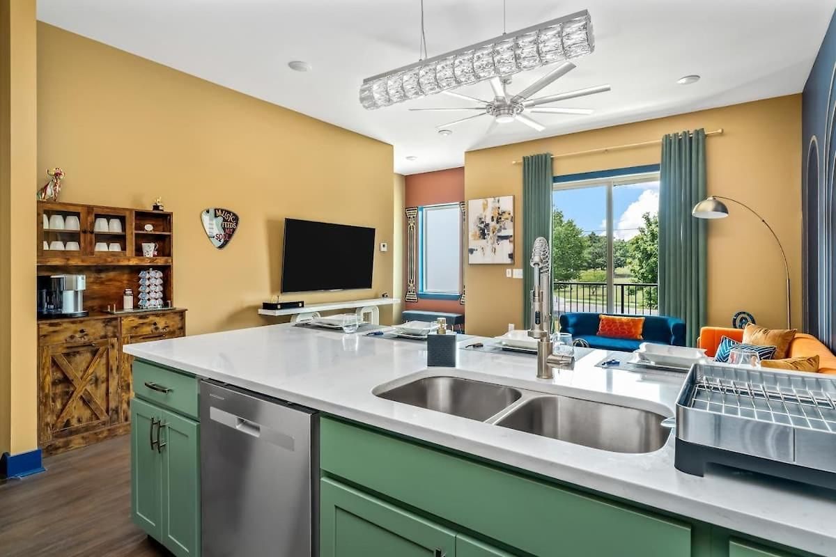 Holiday home Chic Oasis 2 Miles From Dt - Pool Table - B-dashy