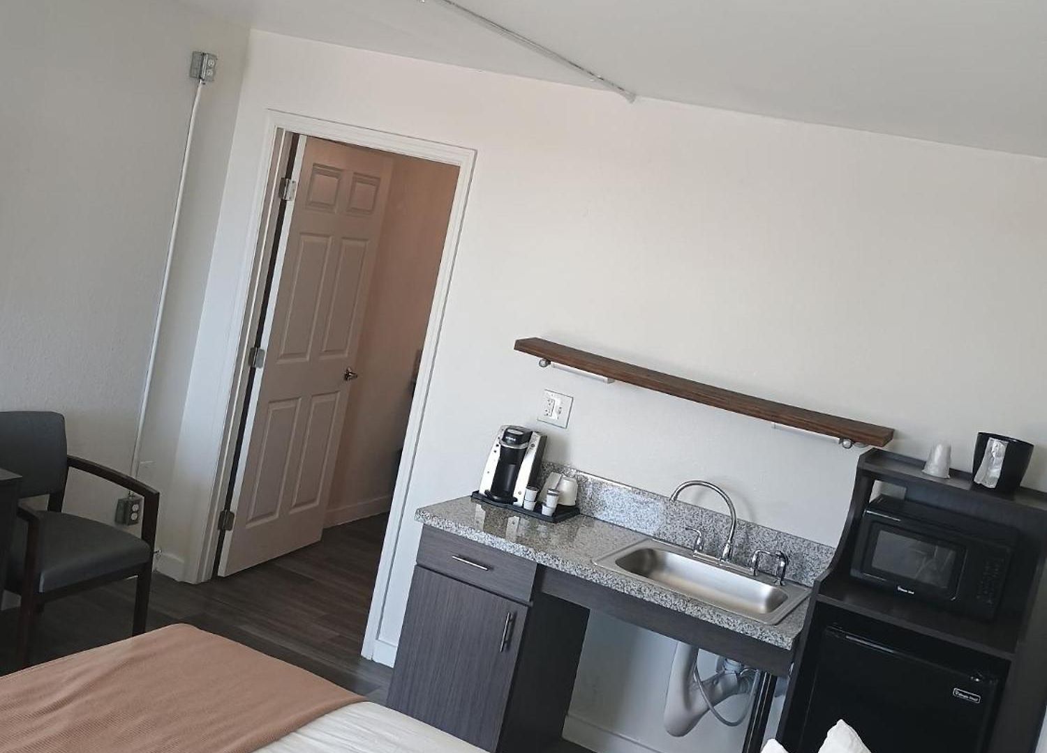 Hillside Crossing 3*