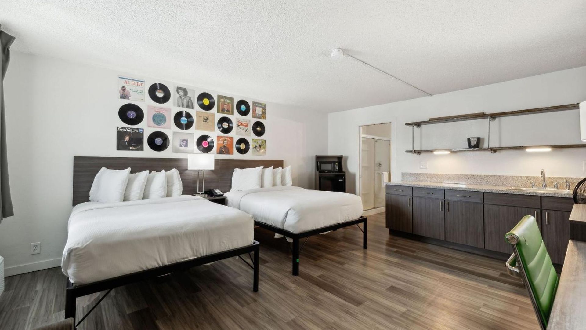 Hotel Hillside Crossing