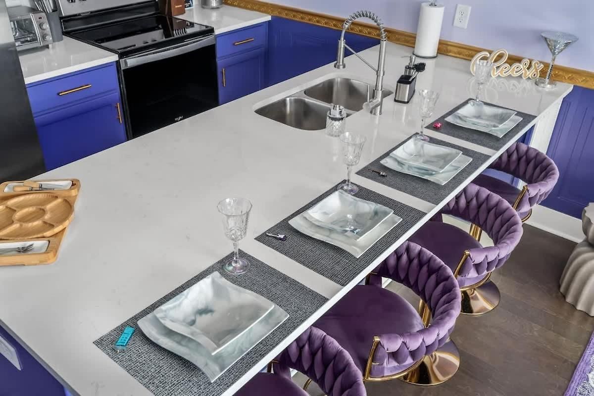 Diva Glam - Luxe - Dt 2miles - 8 Q Beds - Wow Holiday home *