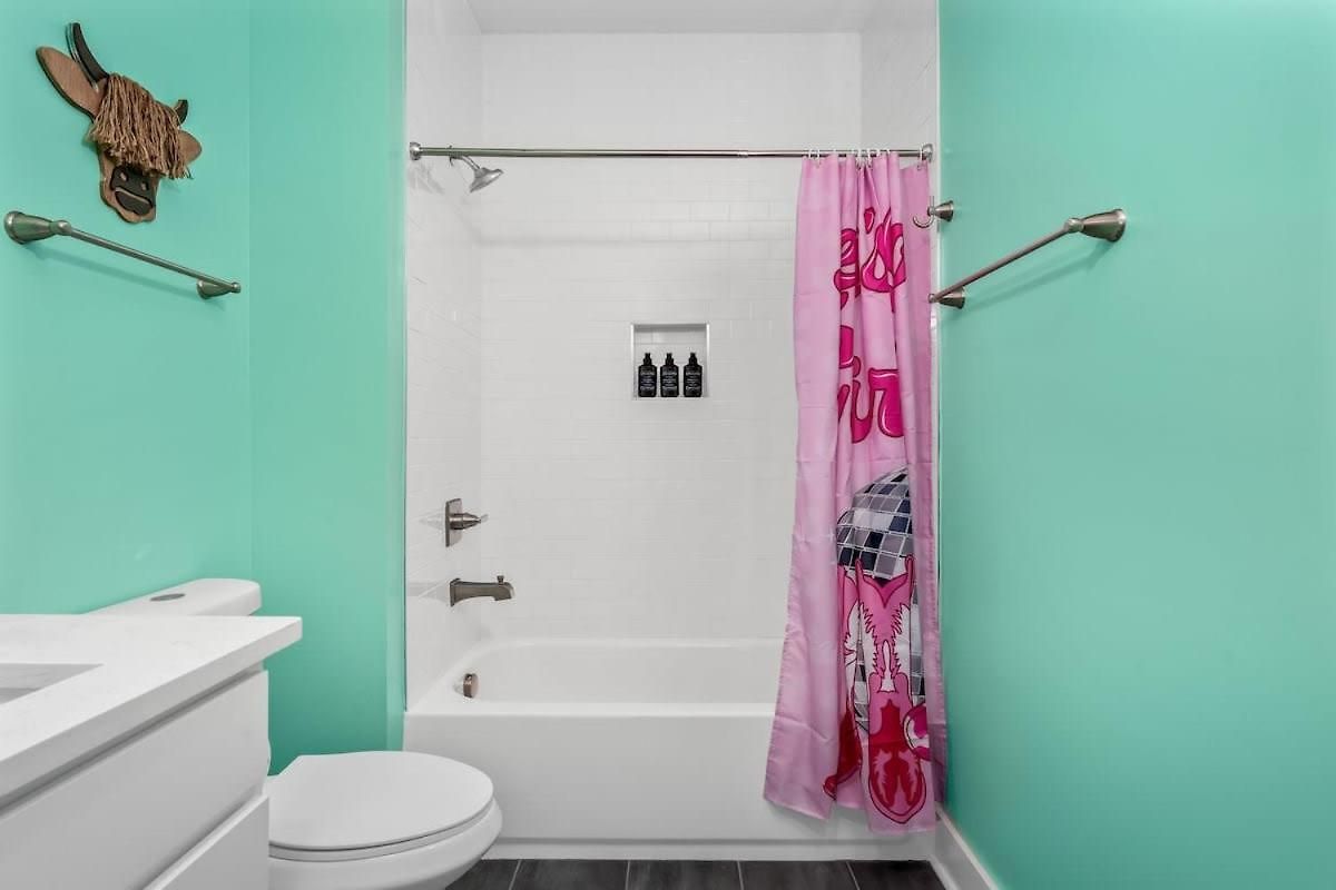 Disco Cowgirl Broadway 2miles - 8 Q Beds - Rooftop - Omg Holiday home Nashville