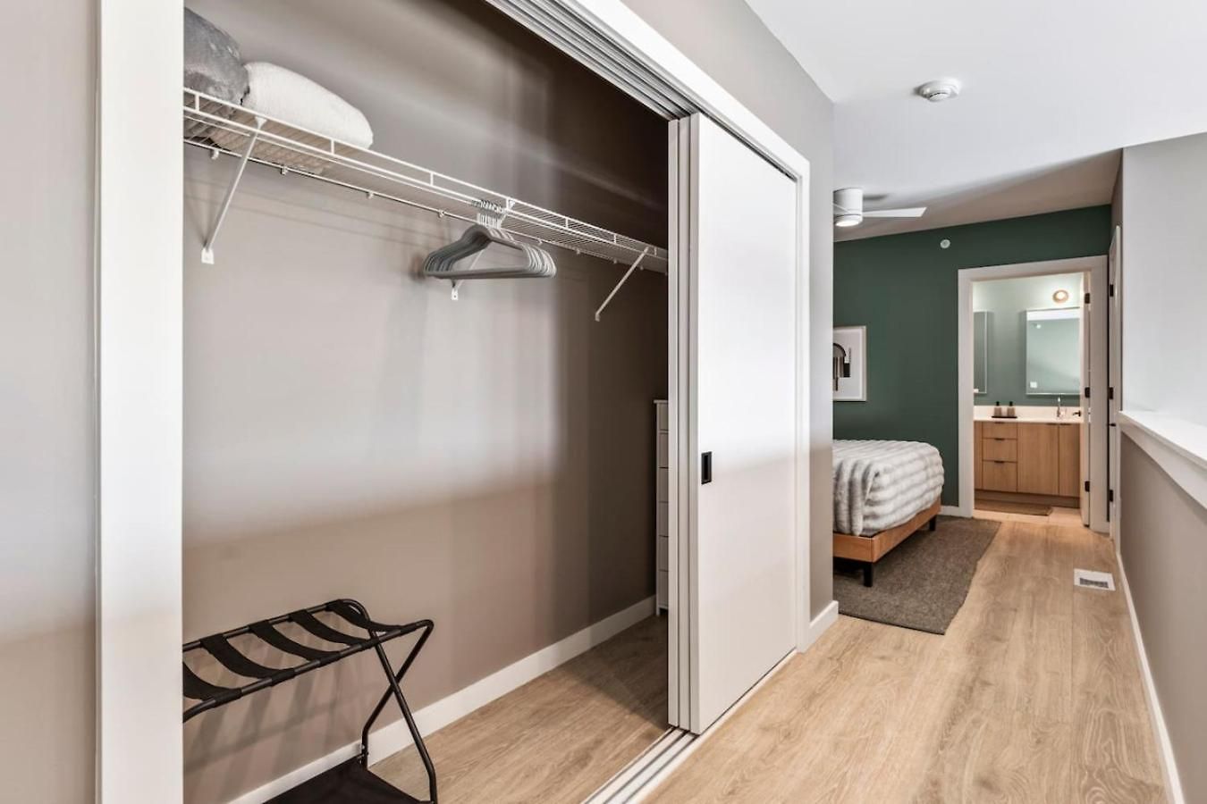 Penthouse Luxury With Pool Patio And View Walk To Broadway Nashville