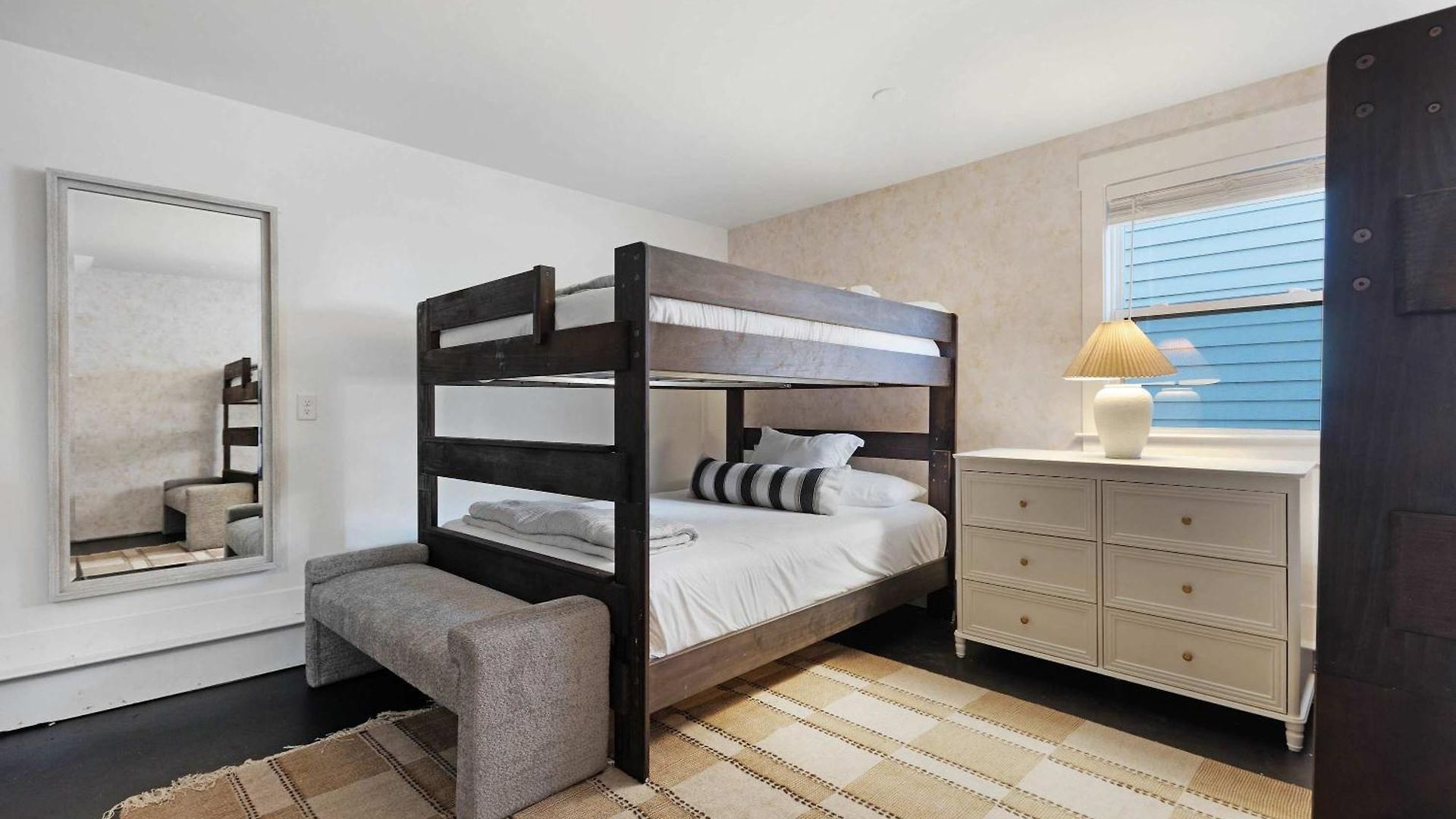 The Magnolia House - 7 Beds & Full Of Charm