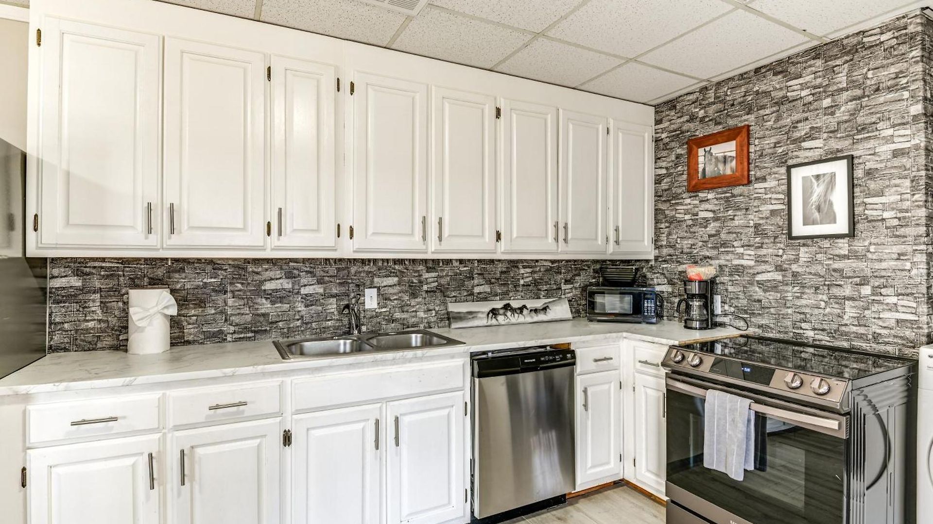 Apartment Rustic Cowboy Ranch Retreat: Near