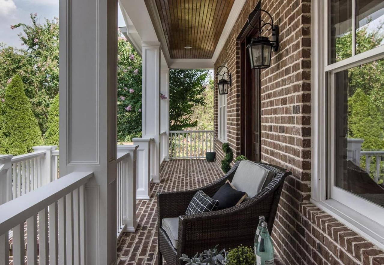 Luxe Large With Movie Room, Hot Tub, Garage Holiday home Nashville