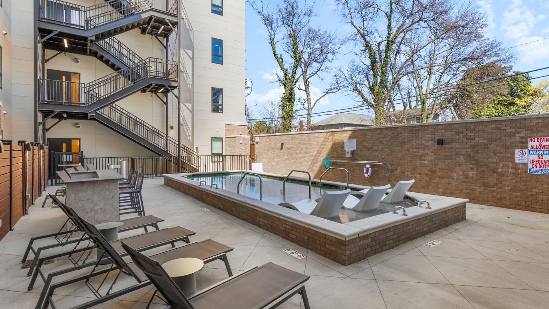 Apartment Chic Music Row Rooftop Deck With View Gym Office And
