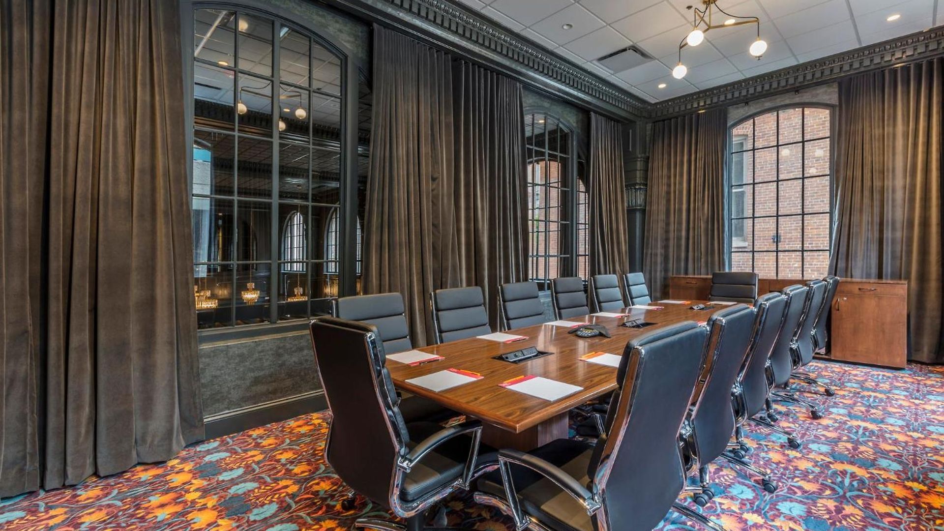 The Countrypolitan - Indigo Hotel 3*