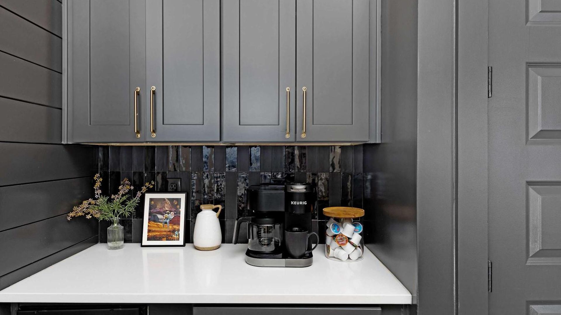 The Willie - Newly Redesigned, Game & Rooftop Holiday home *
