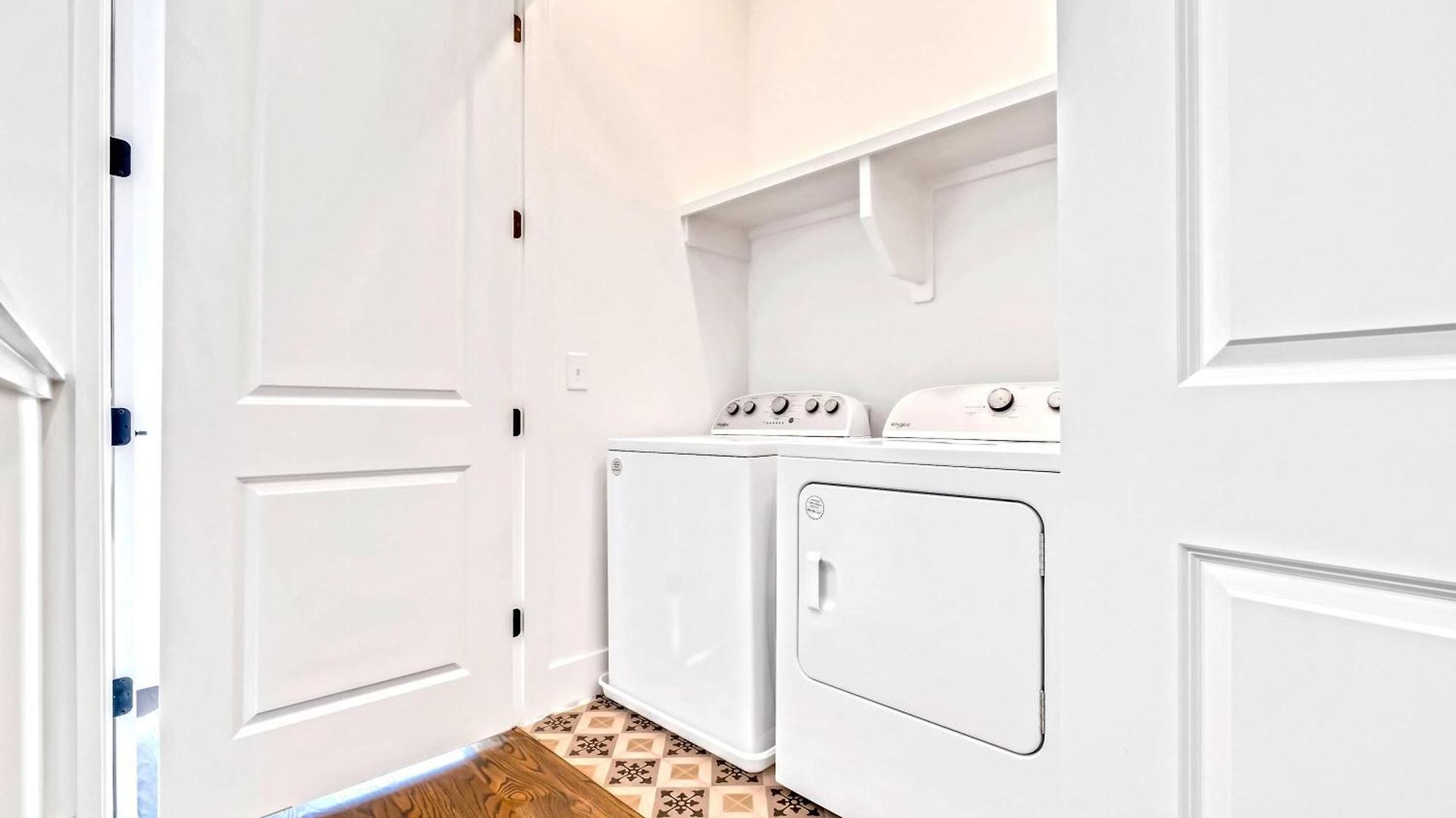 Holiday home Taylor Swift Inspired Hot Tub Rooftop Deck Views