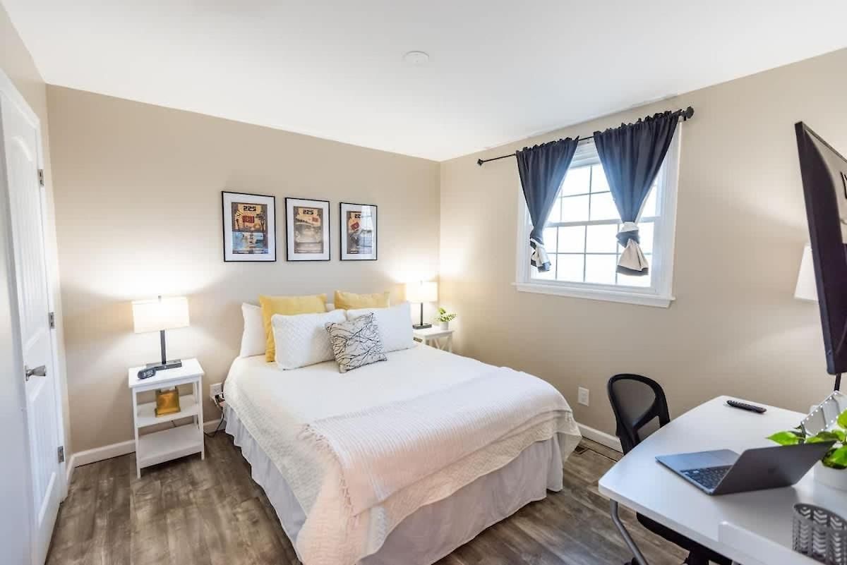 7 Min Drive To Broadway- Walkable Neighborhood Holiday home Nashville
