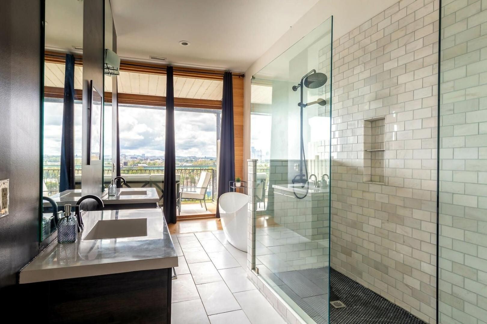 Holiday home A Spacious With Amazing Views And Elevated Outdoor Spaces