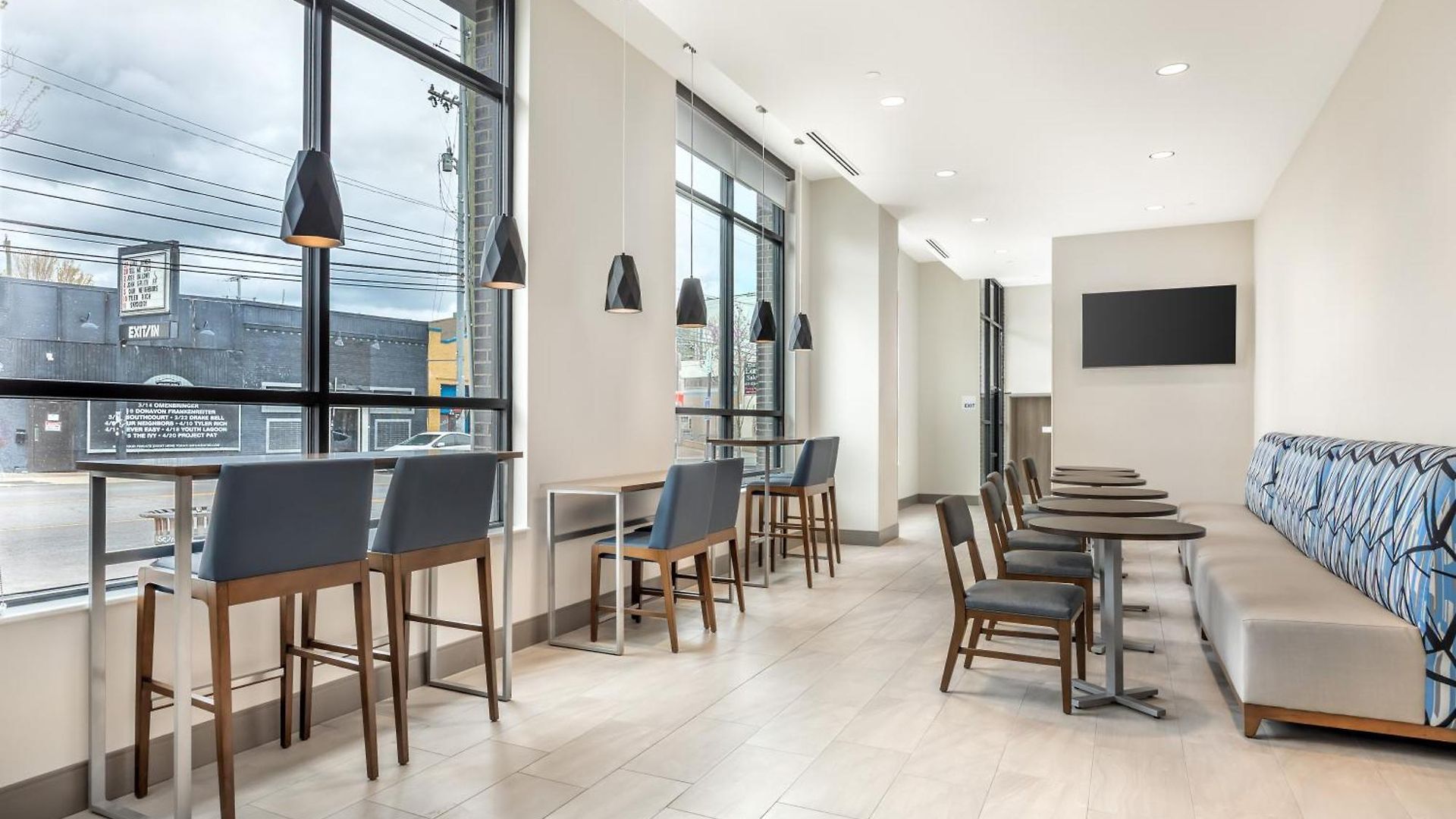 Hotel Express & West End - Univ Area By Ihg