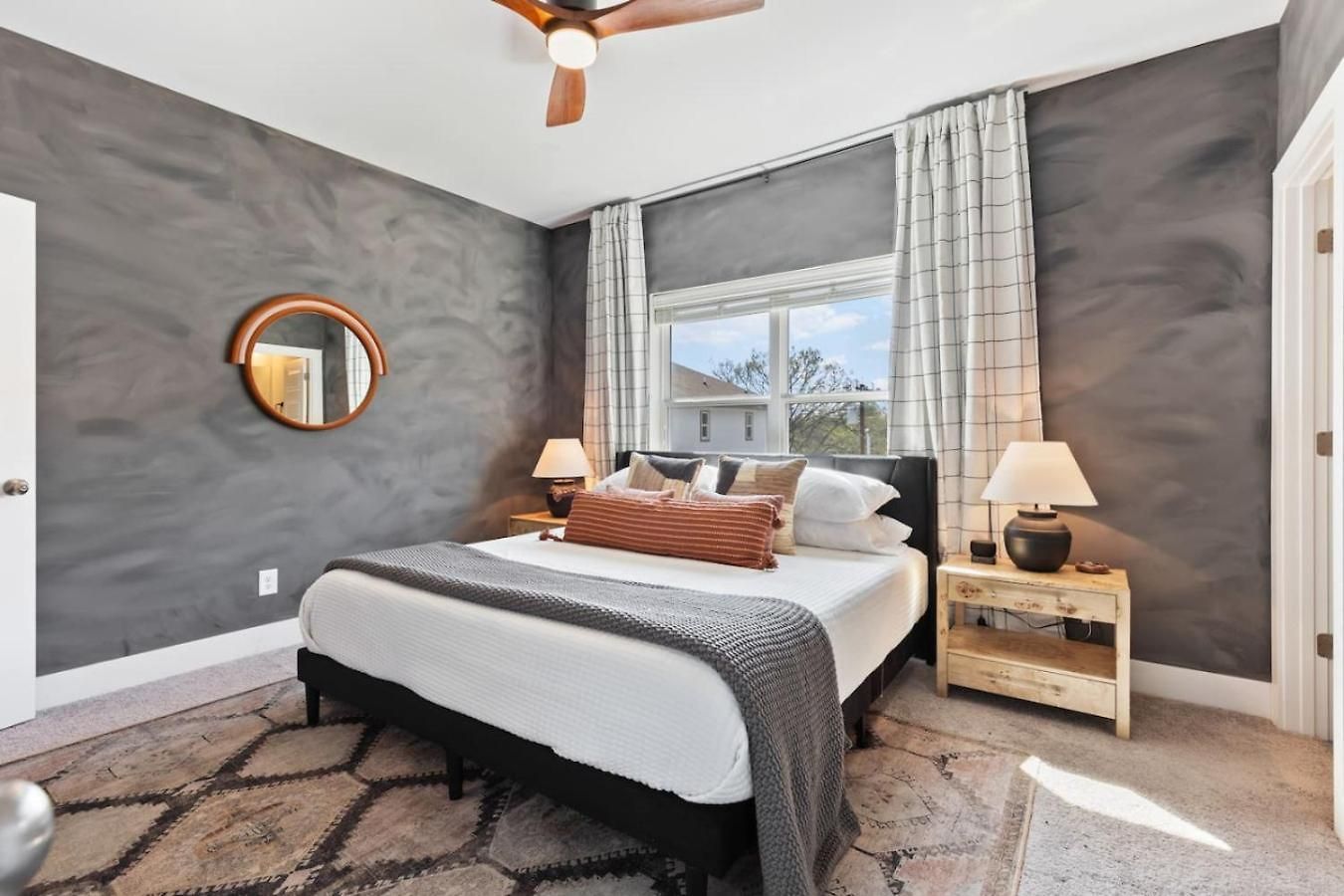 Holiday home Vibrant In The Nations With Garage Walk To Restaurants And Shops