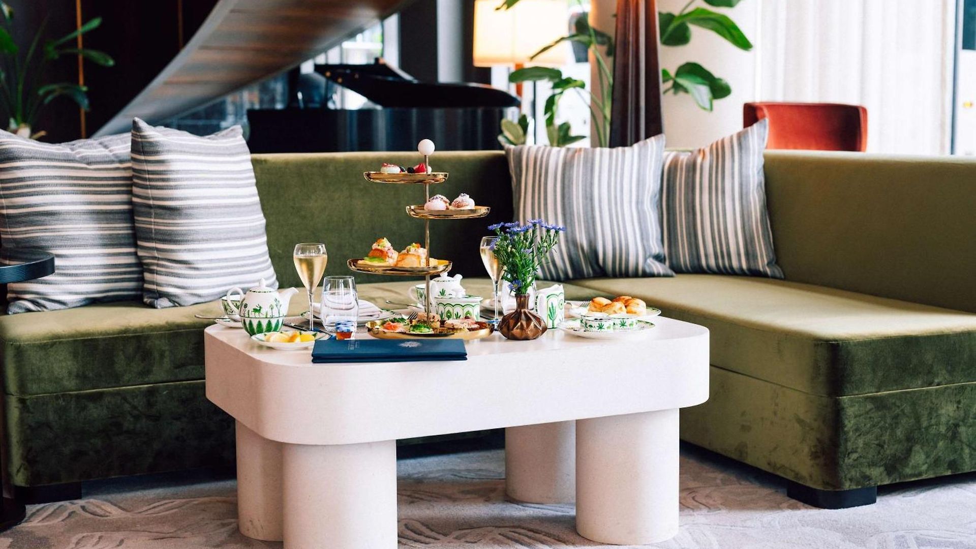 Conrad 5*