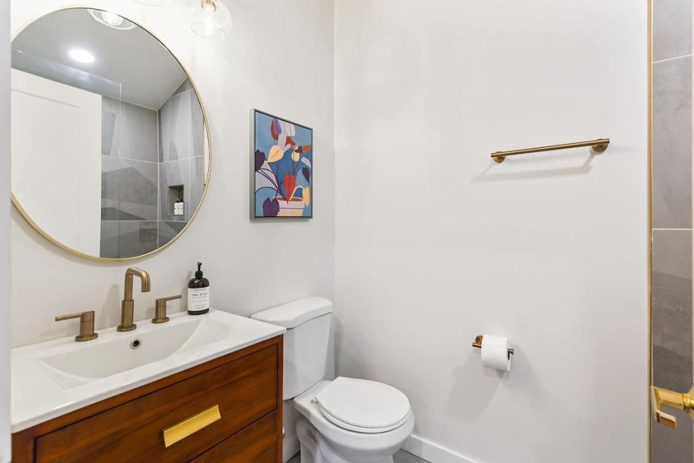 Vibrant Multi Building That Sleeps 48 With 7 Units * Nashville