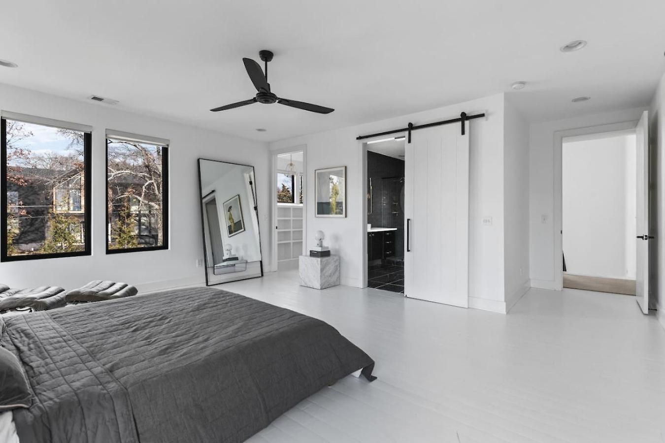 Luxury In Hills With Garage And Walk To The Park Holiday home Nashville