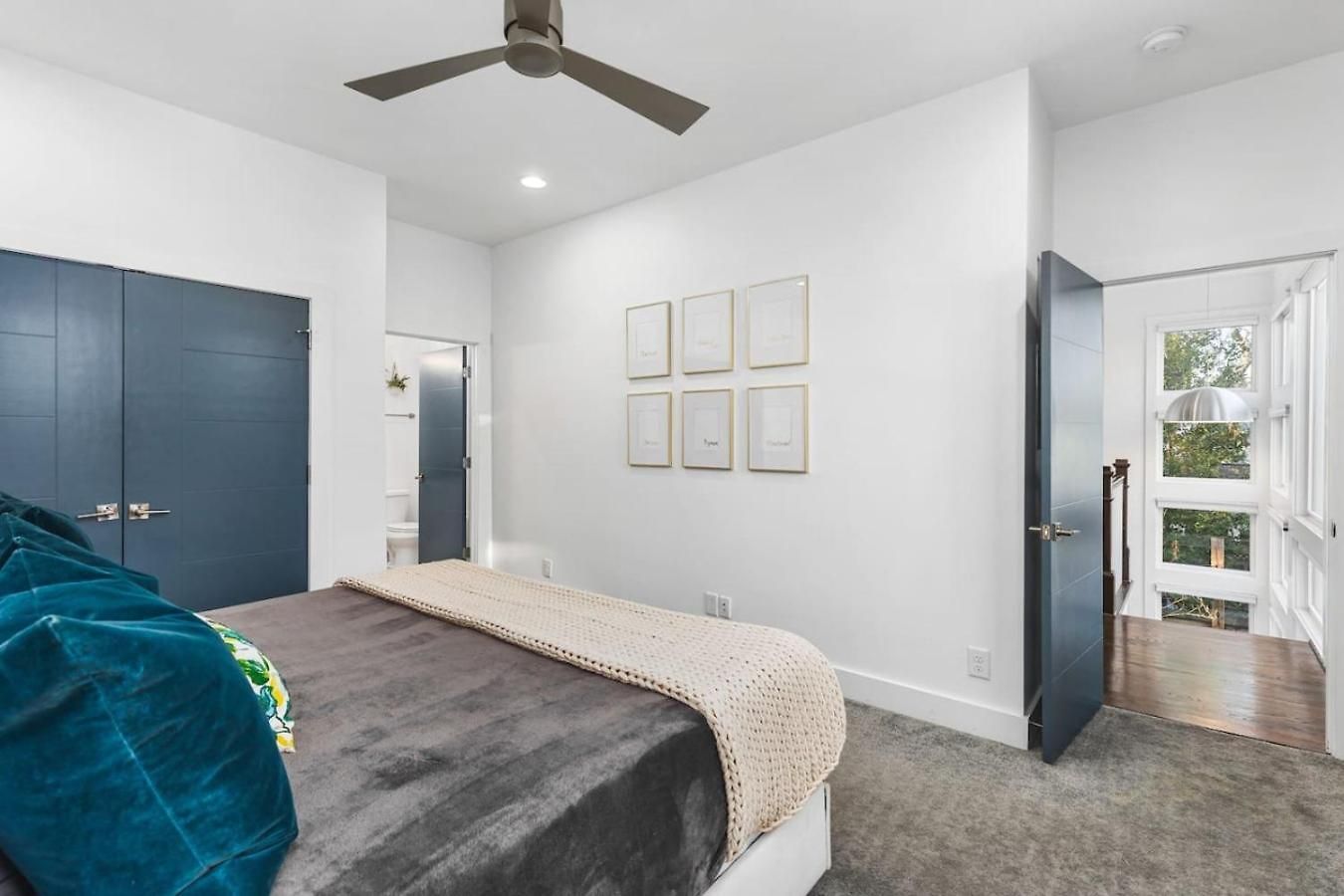 Two Adjacent Homes In 12 South And Belmont Area Sleeps 20 People * Nashville