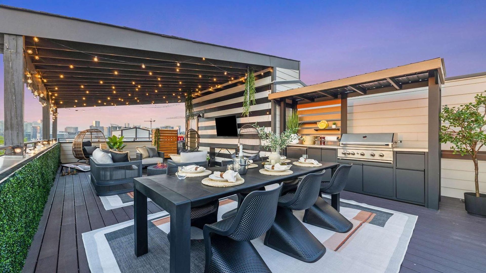 The High Note - Spectacular Rooftop Walk To Gulch Nashville